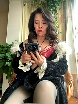 Snapshot of anna_yngs chatting on November 2025 08:57:01 AM anna yngs online show from November 2025 08:57:01 AM