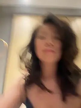 Snapshot of anna_yngs chatting on December 2025 10:37:02 PM anna yngs online show from December 2025 10:37:02 PM