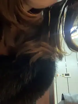 Snapshot of anna_yngs chatting on December 2025 02:04:02 PM anna yngs online show from December 2025 02:04:02 PM