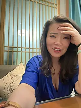 anna yngs online show from April 2026 08:17:01 AM