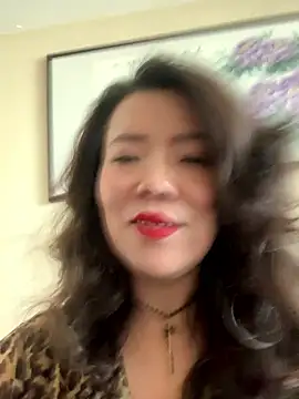anna yngs online show from June 2026 04:01:02 AM