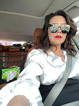 anna yngs online show from June 2026 06:57:01 AM