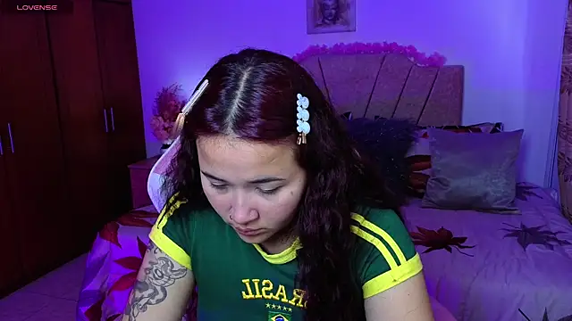 Leakitten online show from September 2025 08:20:02 PM