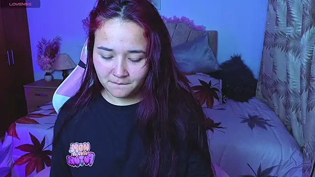 Leakitten online show from October 2025 01:28:01 AM