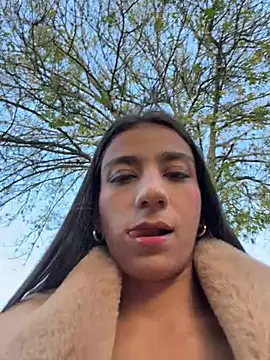 -juicy  online show from March 2026 10:45:01 PM