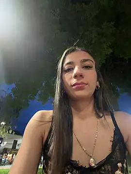 -juicy  online show from May 2026 11:24:02 PM