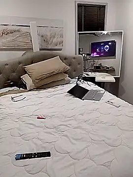 iamthepublickmasterbater online show from September 2025 05:16:01 PM