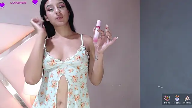 VioletLux online show from October 2025 07:45:02 PM