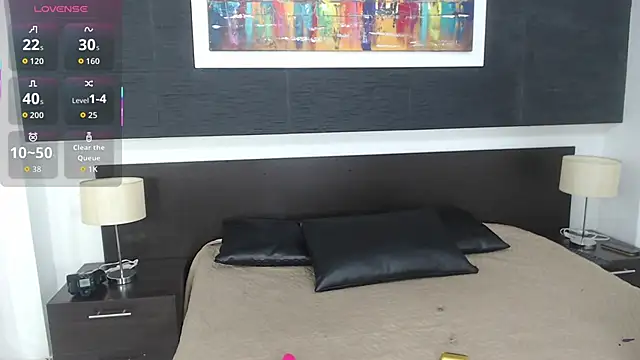 VioletLux online show from November 2025 07:36:03 PM