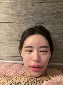 tangju77 online show from February 2026 07:26:01 PM