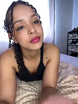 Snapshot of Yasmin777_ chatting on September 2025 06:33:01 PM Yasmin777 online show from September 2025 06:33:01 PM