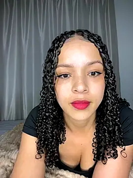 Snapshot of Yasmin777_ chatting on October 2025 11:16:01 PM Yasmin777 online show from October 2025 11:16:01 PM