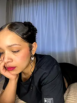 Snapshot of Yasmin777_ chatting on October 2025 10:28:02 PM Yasmin777 online show from October 2025 10:28:02 PM