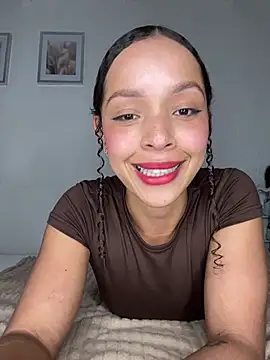 Yasmin777  online show from March 2026 10:24:02 PM