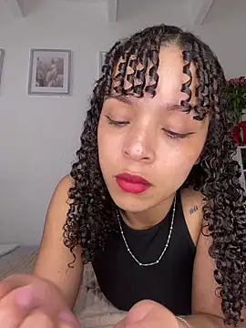 Yasmin777  online show from May 2026 08:47:02 PM