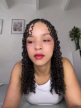 Yasmin777  online show from June 2026 05:06:01 PM