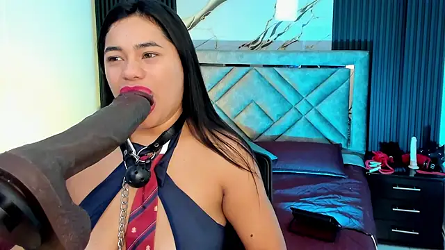 Issafoxx online show from September 2025 11:59:02 AM