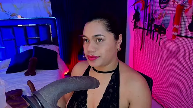 Snapshot of Issafoxx chatting on March 2026 12:16:01 PM Issafoxx online show from March 2026 12:16:01 PM