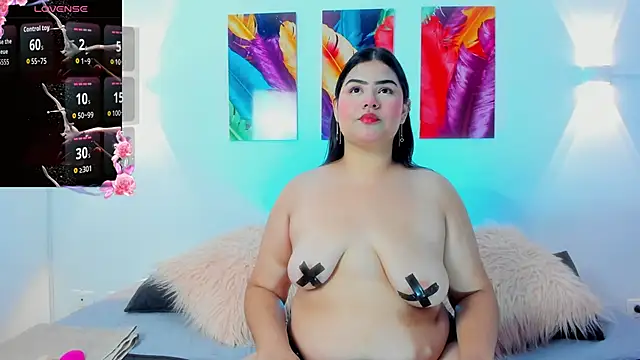 LucyColleen online show from November 2025 01:34:02 PM