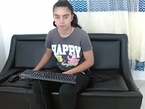 Snapshot of Cristalll_0925 chatting on September 2025 11:37:02 PM Cristalll 0925 online show from September 2025 11:37:02 PM
