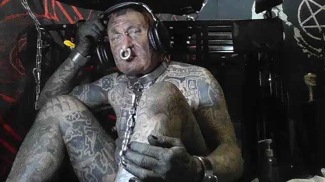 Snapshot of object857 chatting on March 2026 11:21:02 PM object857 online show from March 2026 11:21:02 PM