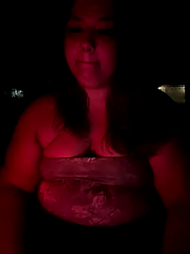 Snapshot of 1n0nlythroat chatting on September 2025 07:32:02 AM 1n0nlythroat online show from September 2025 07:32:02 AM