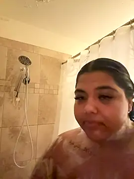 Snapshot of 1n0nlythroat chatting on October 2025 05:05:01 AM 1n0nlythroat online show from October 2025 05:05:01 AM