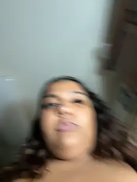 Snapshot of 1n0nlythroat chatting on October 2025 01:03:02 AM 1n0nlythroat online show from October 2025 01:03:02 AM