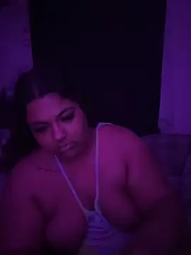 Snapshot of 1n0nlythroat chatting on October 2025 08:26:02 AM 1n0nlythroat online show from October 2025 08:26:02 AM