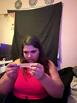 Snapshot of 1n0nlythroat chatting on October 2025 04:13:01 AM 1n0nlythroat online show from October 2025 04:13:01 AM