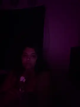 Snapshot of 1n0nlythroat chatting on October 2025 10:10:01 AM 1n0nlythroat online show from October 2025 10:10:01 AM