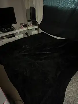 Snapshot of 1n0nlythroat chatting on October 2025 03:38:02 PM 1n0nlythroat online show from October 2025 03:38:02 PM