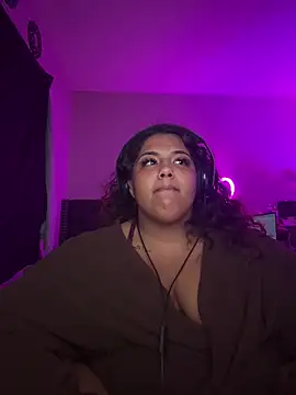 Snapshot of 1n0nlythroat chatting on November 2025 09:00:02 AM 1n0nlythroat online show from November 2025 09:00:02 AM