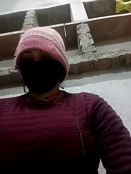 USER-MAYA online show from December 2025 04:36:01 PM