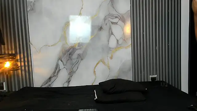 Snapshot of RihanandDrake chatting on October 2025 04:00:01 AM RihanandDrake online show from October 2025 04:00:01 AM