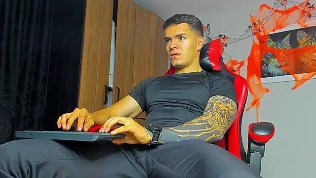 ALPHA DOMINUS  online show from October 2025 04:02:01 AM