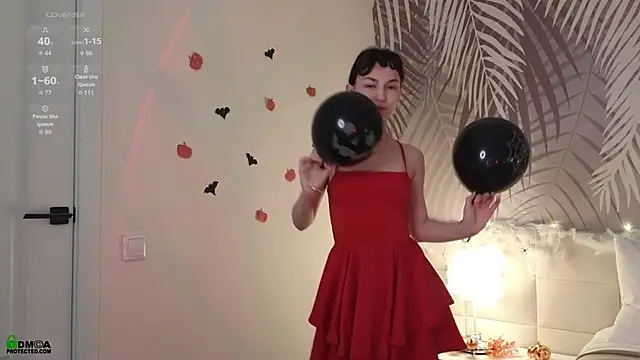 LolaPrise online show from November 2025 01:40:01 AM