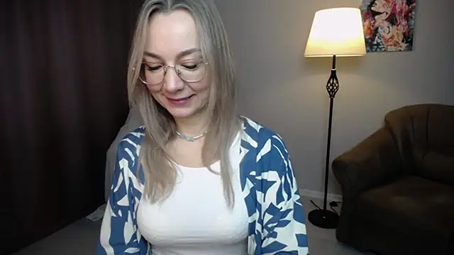 Snapshot of Ava_Elior chatting on October 2025 06:03:01 AM Ava Elior online show from October 2025 06:03:01 AM