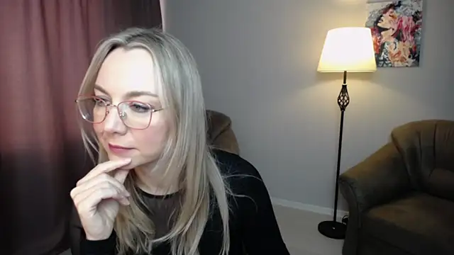 Ava Elior online show from November 2025 11:11:01 AM