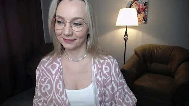 Ava Elior online show from April 2026 09:18:01 AM