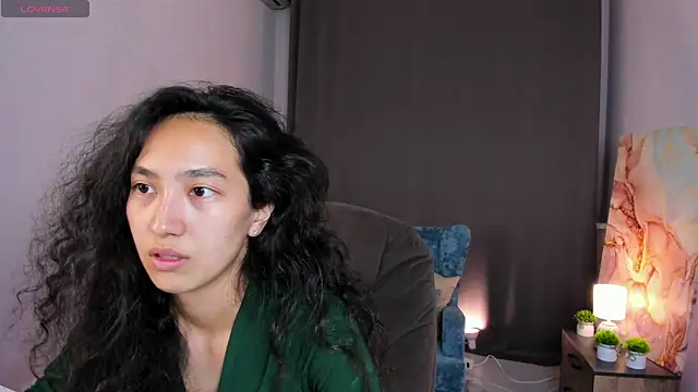 FlirtyAura online show from June 2026 03:36:01 AM