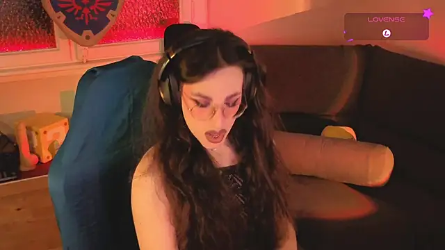 Zesty Peach online show from May 2026 10:19:01 PM