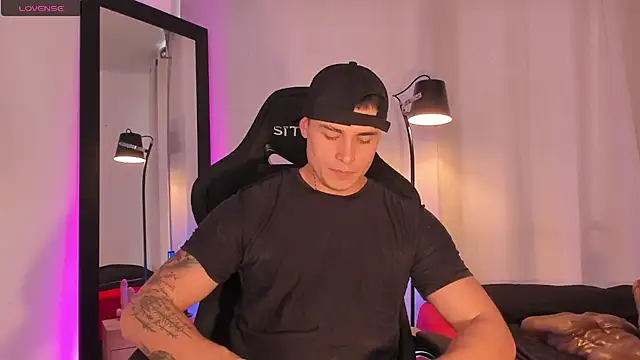connorsmiith online show from June 2026 02:37:02 PM