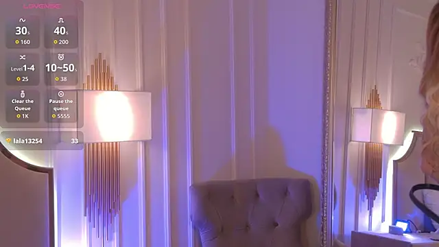 Snapshot of AriellaMelo chatting on November 2025 06:01:01 AM AriellaMelo online show from November 2025 06:01:01 AM