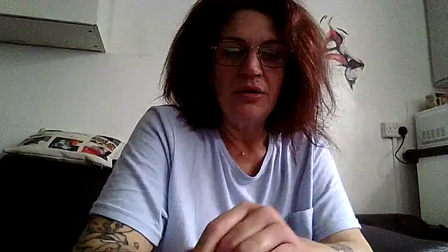 RubyyRosee online show from April 2026 09:40:01 AM