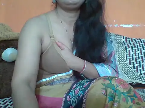 Snapshot of Marathi_q4een01 chatting on October 2025 05:19:01 AM Marathi q4een01 online show from October 2025 05:19:01 AM