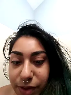 Lovelyrainn online show from September 2025 03:35:02 PM