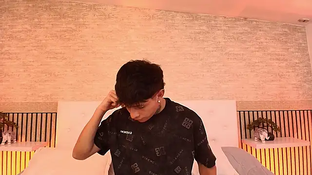 angell thomas online show from February 2026 03:43:02 AM