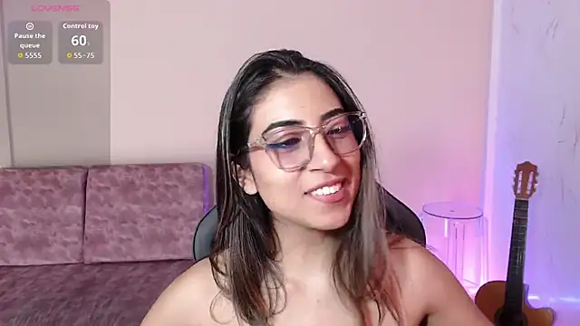 Susanahendrix online show from February 2026 06:17:01 PM