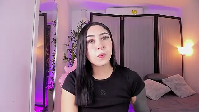 ChloeShade online show from October 2025 02:40:01 PM